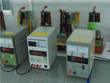 灯色稳压直流测试机